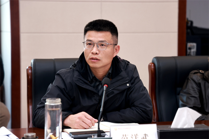 范书记.jpg 范书记.jpg